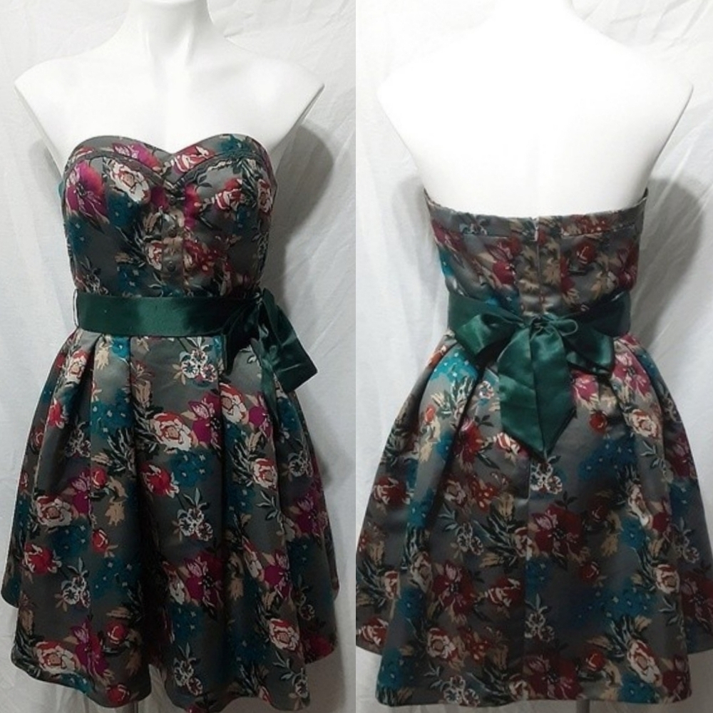 Charlotte Russe Strapless Floral Satin Cocktail Dress M Elegant Evening Party